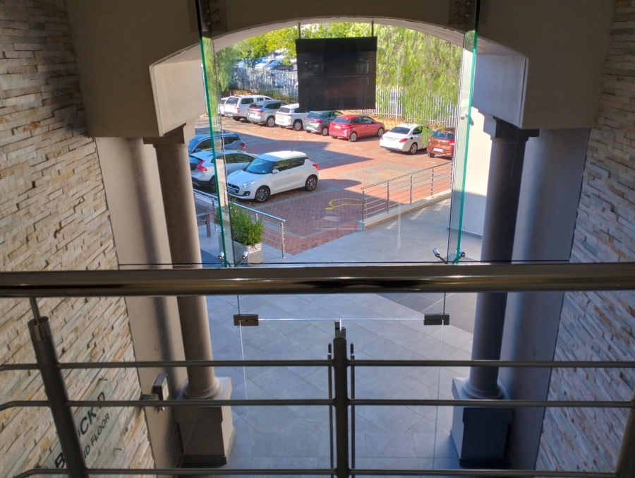 To Let commercial Property for Rent in Rosenpark Western Cape